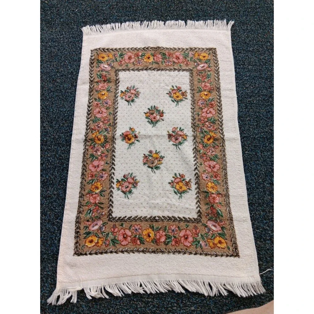 Vintage Bath Towel Set Beige Pink Yellow Green Flowers Hand Towel Washcloth